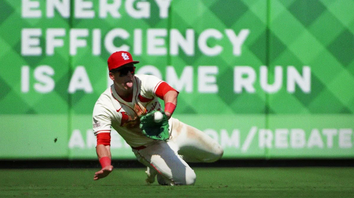 Cardinals outfielder exits early vs. Braves with injury