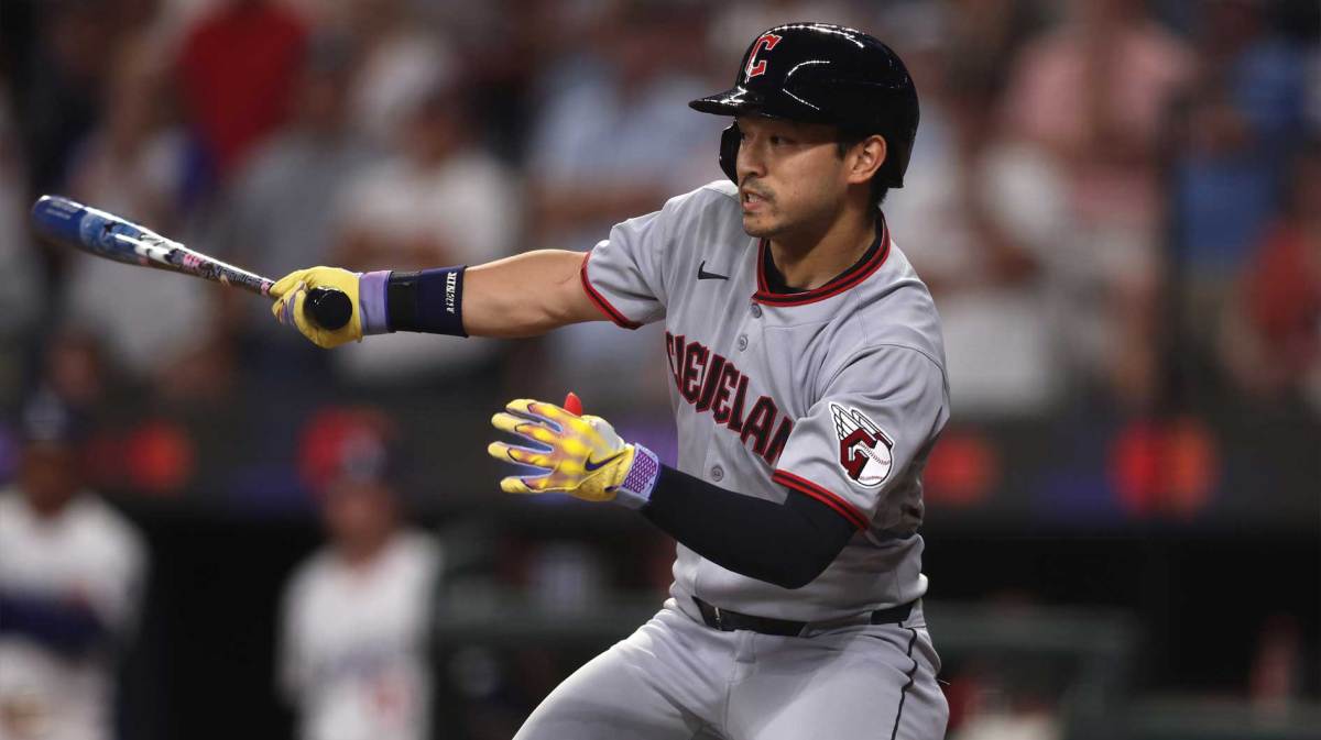 American League outfielder Steven Kwan (38) of the Cleveland Guardians hits an RBI single in the ninth inning during the 2025 MLB All Star Game at Truist Park.
