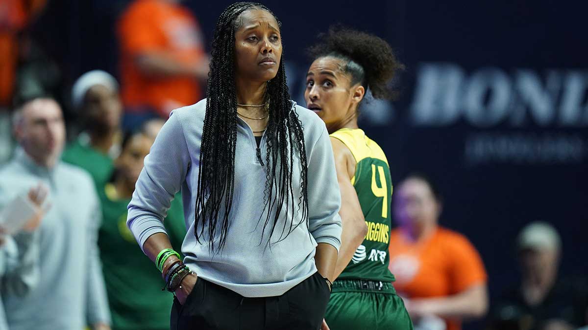 Seattle Storm head coach Noelle Quinn watches from the sideline as they take on the Connecticut Sun at Mohegan Sun Arena.