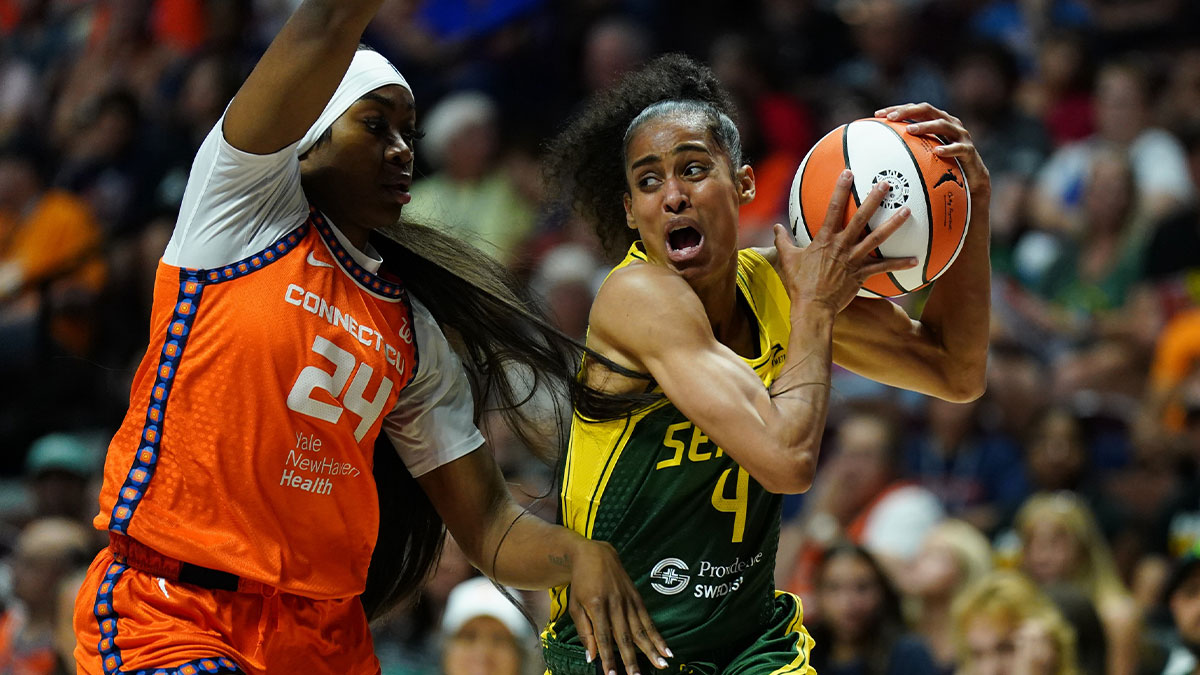 Seattle Storm guard Skylar Diggins (4) drives the ball against Connecticut Sun forward Aneesah Morrow (24) in the first half at Mohegan Sun Arena.