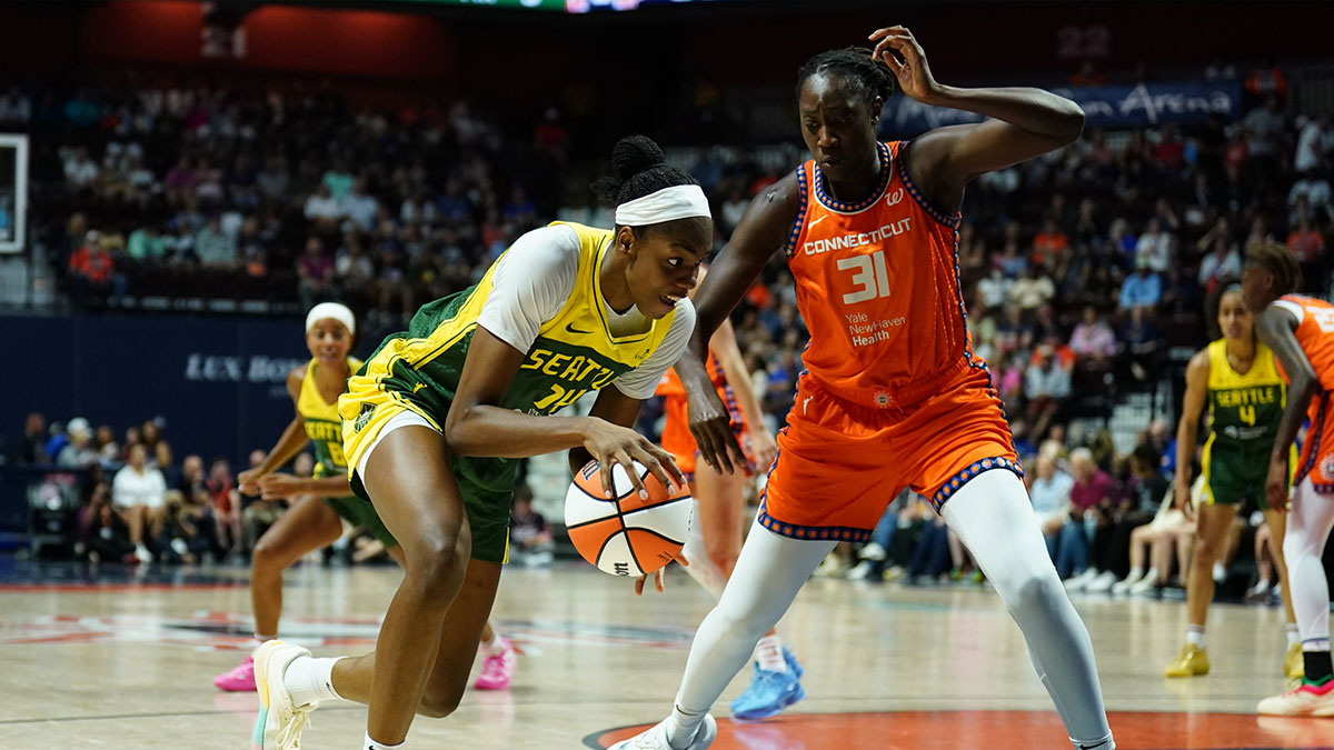 Sun’s Tina Charles moves up another all-time list while taking on Storm