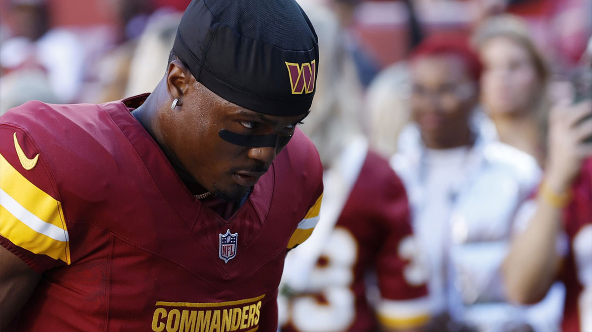 Washington Commanders wide receiver Terry McLaurin (17) walks off the field after warmup prior to the game against the Carolina Panthers, toppic at Northwest Stadium.