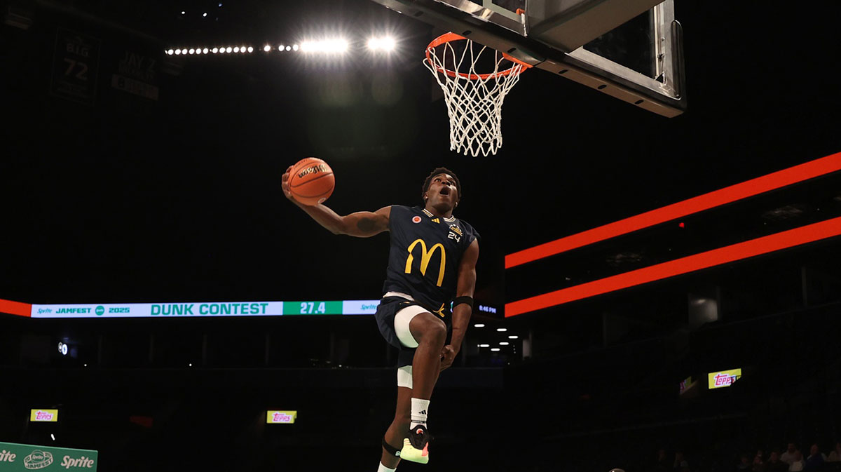 McDonald’s All American West forward Tounde Yessoufou (24) dunks the ball during the Sprite Jam Fest at Barclay's Center.