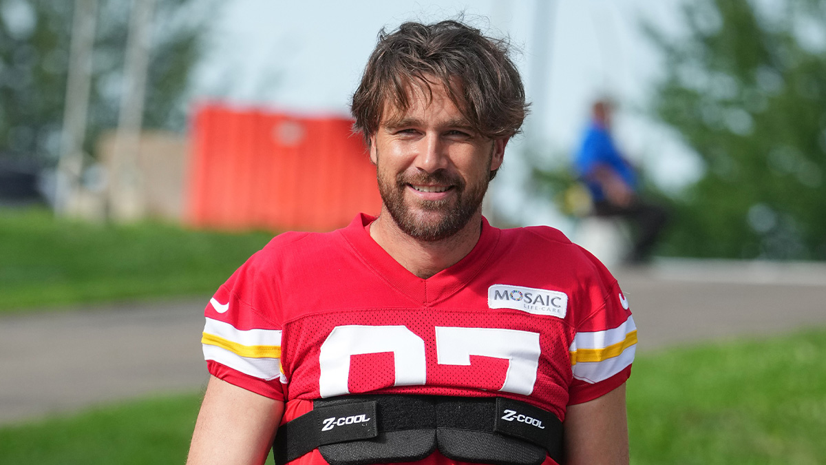 Kansas City Chiefs tight end Travis Kelce (87) walks down the hill to the practice fields during training camp at Missouri Western State University.