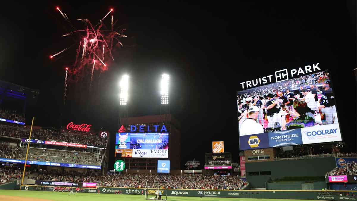 Fireworks go off after Seattle Mariners catcher Cal Raleigh (29) wins the 2025 Home Run Derby