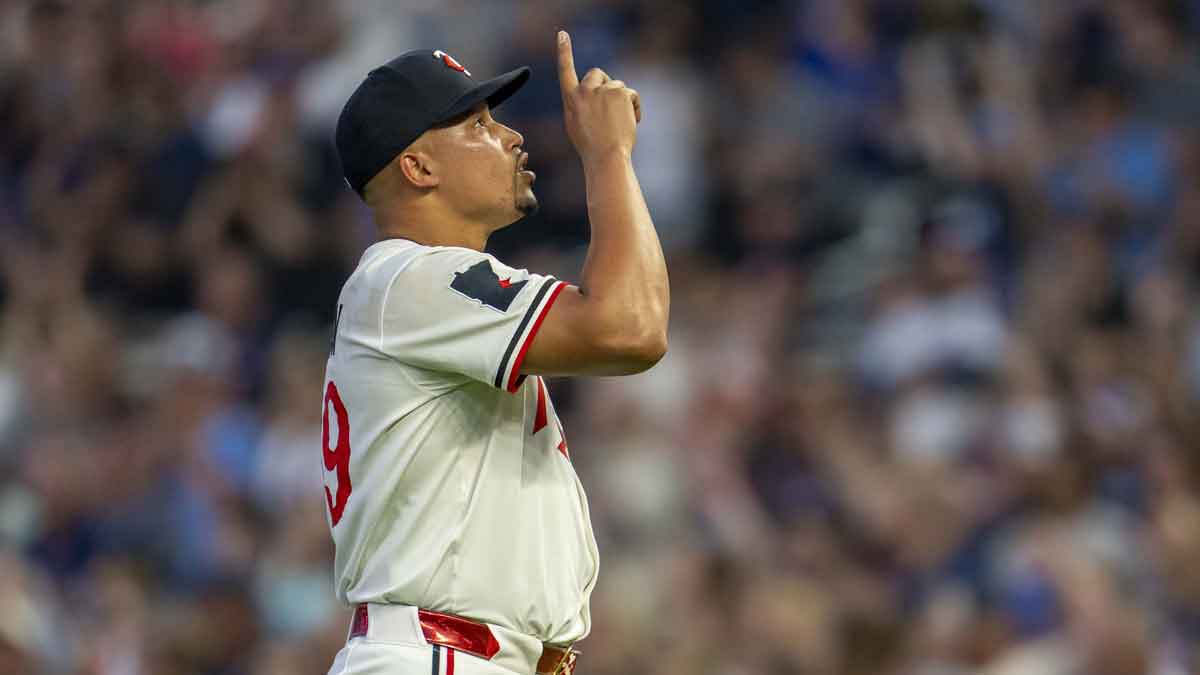 Minnesota Twins relief pitcher Jhoan Duran (59) celebrates after defeating the Chicago Cubs at Target Field