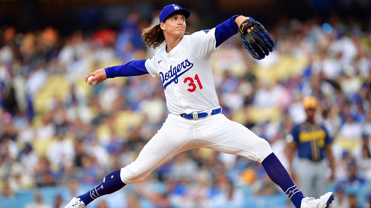 Los Angeles Dodgers pitcher Tyler Glasnow (31) pitches in the first inning against the Milwaukee Brewers at Dodger Stadium.