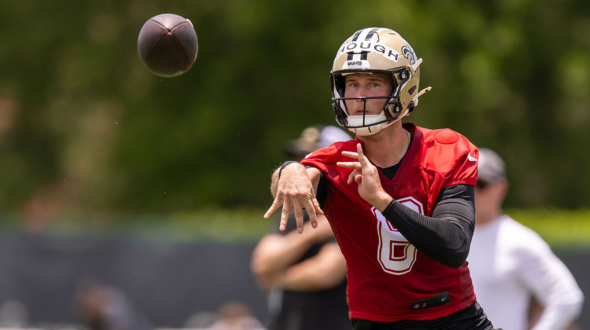 New Orleans Saints quarterback Tyler Shough (6) on passing drills during minicamp at Ochsner Sports Performance Center.