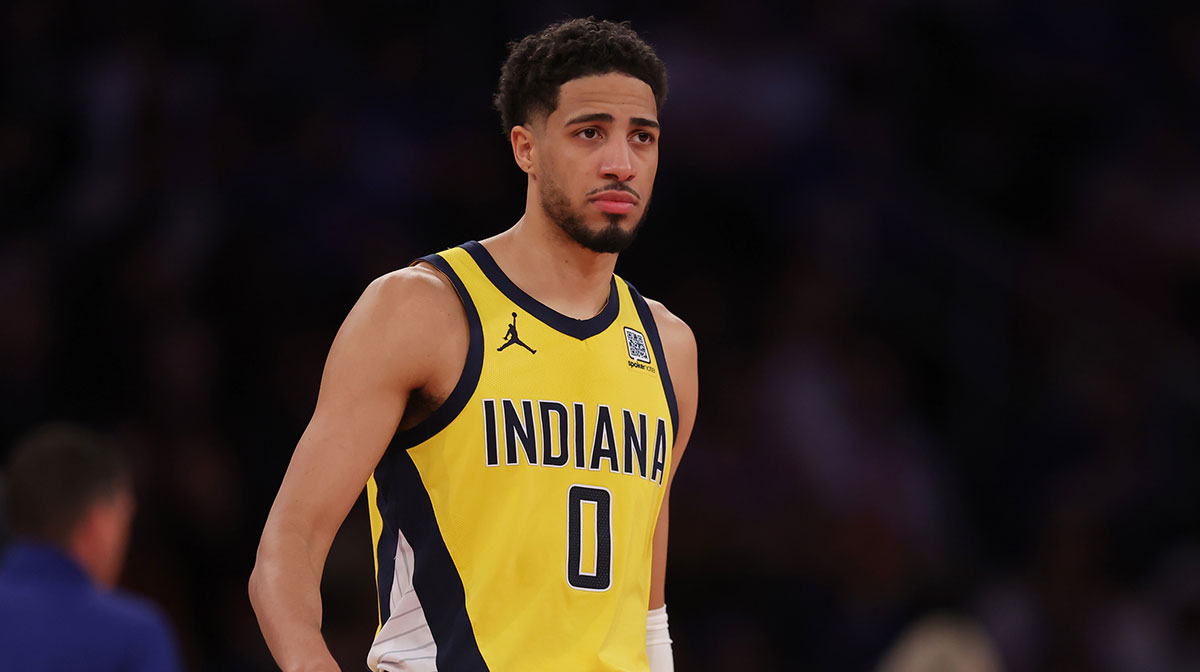 Indiana Pacers guard Tyrese Haliburton (0) reacts in the third quarter against the New York Knicks during game one of the eastern conference finals for the 2025 NBA Playoffs at Madison Square Garden.