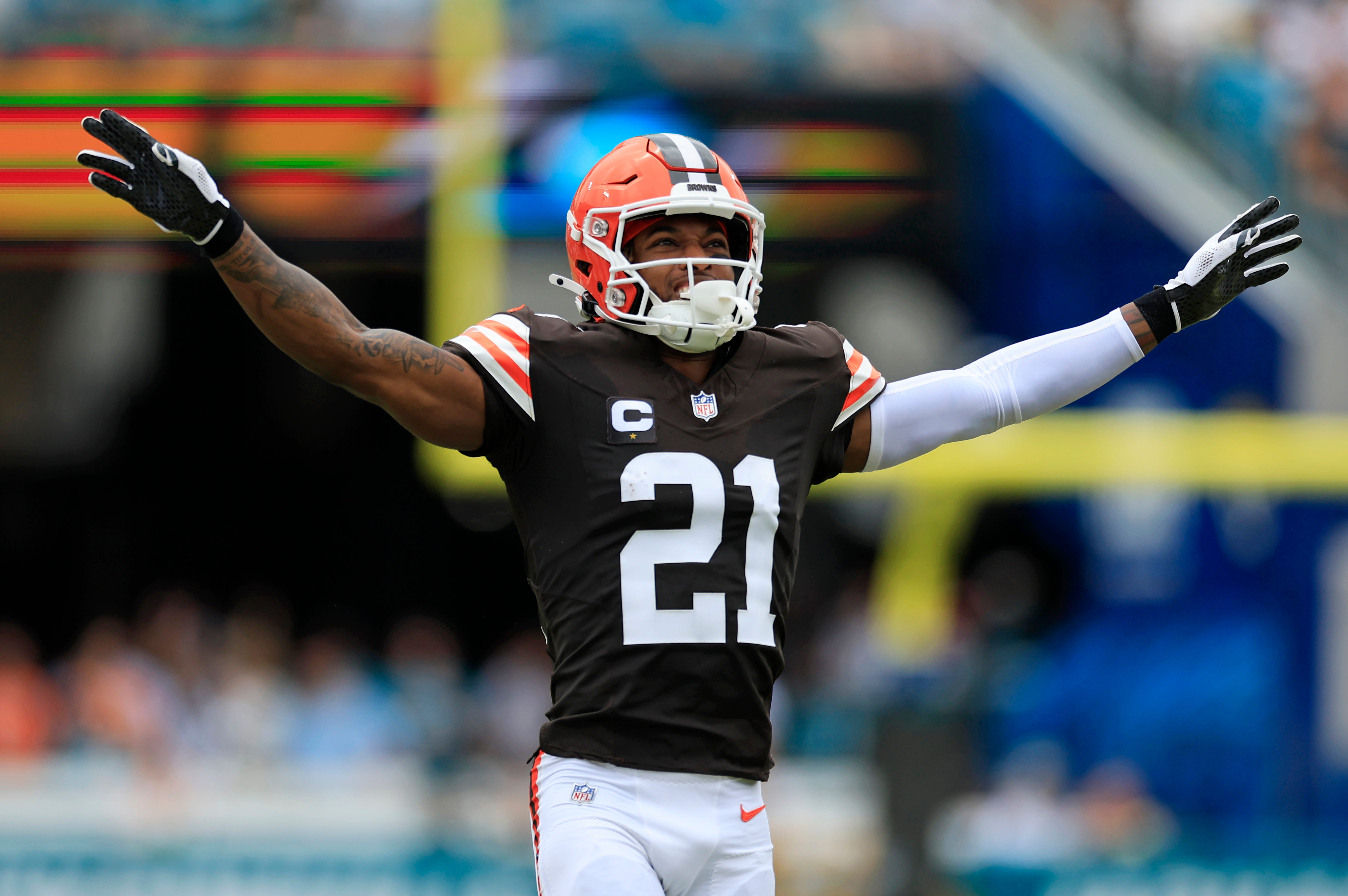Cleveland Browns cornerback Denzel Ward (21) reacts to a third down stop during the first quarter of an NFL football matchup Sunday, Sept. 15, 2024 at EverBank Stadium in Jacksonville, Fla. The Browns defeated the Jaguars 18-13.