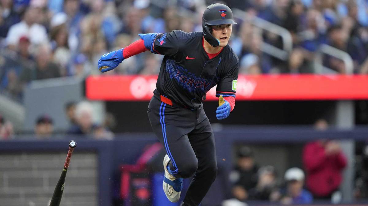 Toronto Blue Jays third baseman Will Wagner (7) runs to first base on his two run double against the San Francisco Giants during the second inning at Rogers Centre.