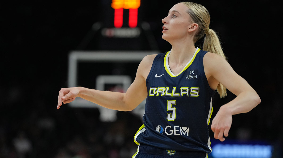 Dallas Wings guard Paige Bueckers (5) shoots against the Phoenix Mercury in the first half at Footprint Center.