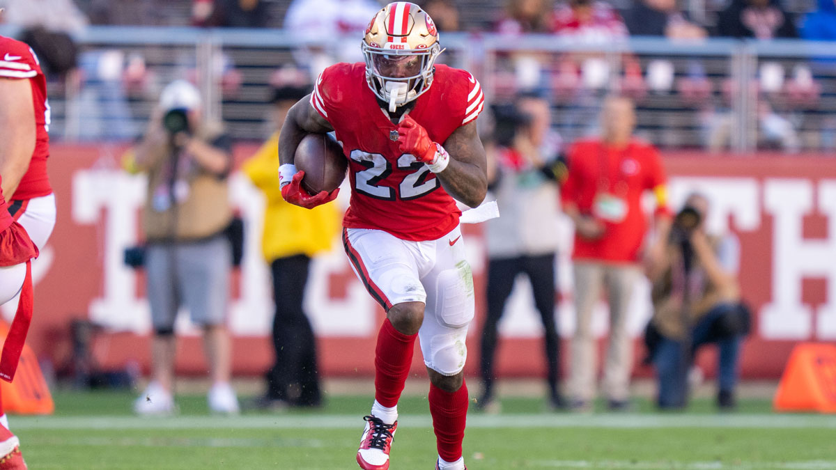 October 23, 2022; Santa Clara, California, USA; San Francisco 49ers running back Jeff Wilson Jr. (22) during the third quarter against the Kansas City Chiefs at Levi's Stadium. Mandatory Credit: Kyle Terada-Imagn Images
