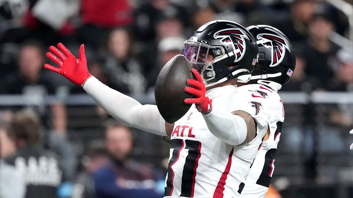 Atlanta Falcons safety Justin Simmons (31) celebrates after intercepting a pass against the Las Vegas Raiders in the second half at Allegiant Stadium.