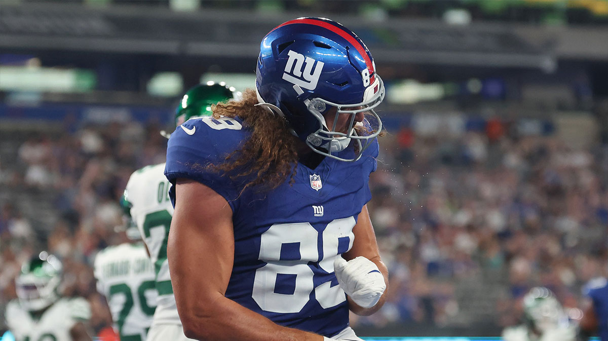 New York Giants tight end Greg Dulcich (89) celebrates a touchdown reception during the second half against the New York Jets at MetLife Stadium.