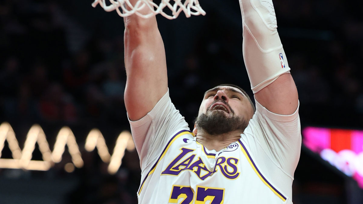 Los Angeles Lakers center Alex Len (27) dunks the ball against the Portland Trail Blazers in the second half at Moda Center.