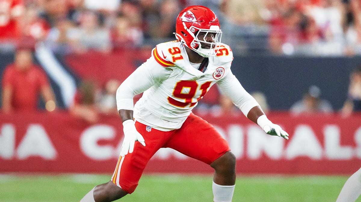Kansas City Chiefs defensive end Felix Anudike-Uzomah (91) against the Arizona Cardinals during a preseason NFL game at State Farm Stadium.