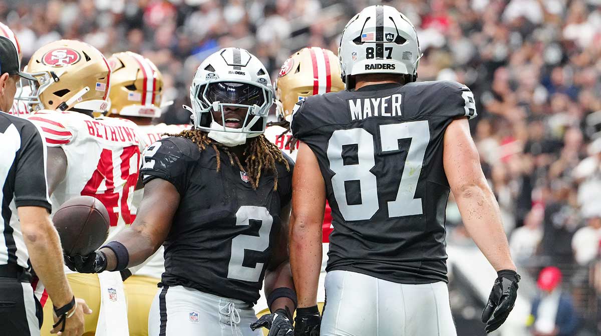 Las Vegas Raiders running back Ashton Jeanty (2) celebrates after scoring a touchdown against the San Francisco 49ers during the second quarter at Allegiant Stadium.
