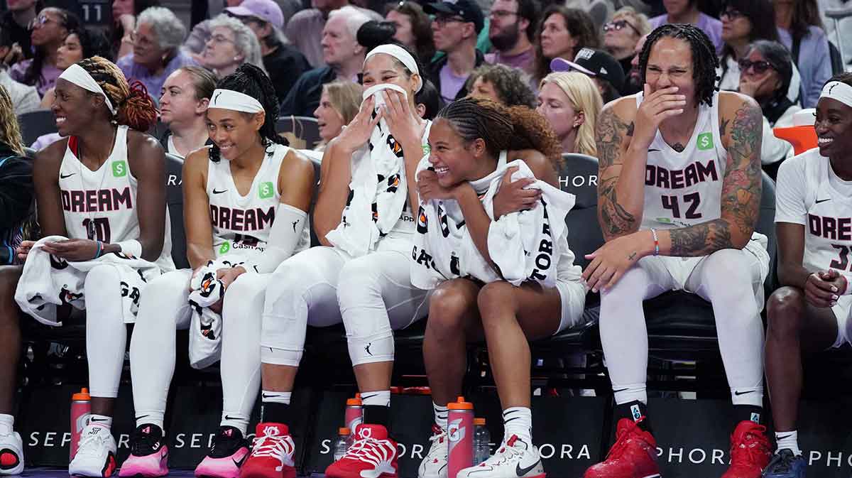Dream stars roll up to Lynx showdown in style with matching Corvettes