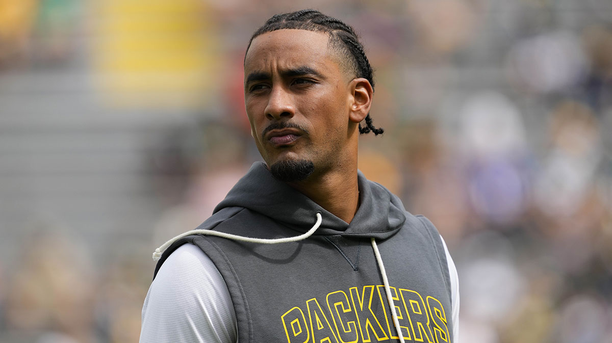 Green Bay Packers quarterback Jordan Love (10) during warmups prior to the game against the Seattle Seahawks at Lambeau Field. Mandatory Credit: Jeff Hanisch-Imagn Images