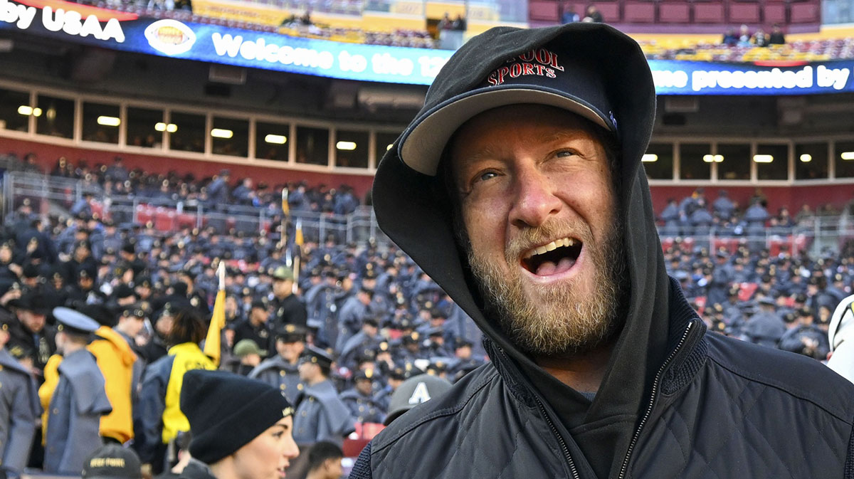 Dave Portnoy sparks drama ahead of the Ohio State football showdown with the Longhorns as Buckeyes fans boo his arrival in Columbus.