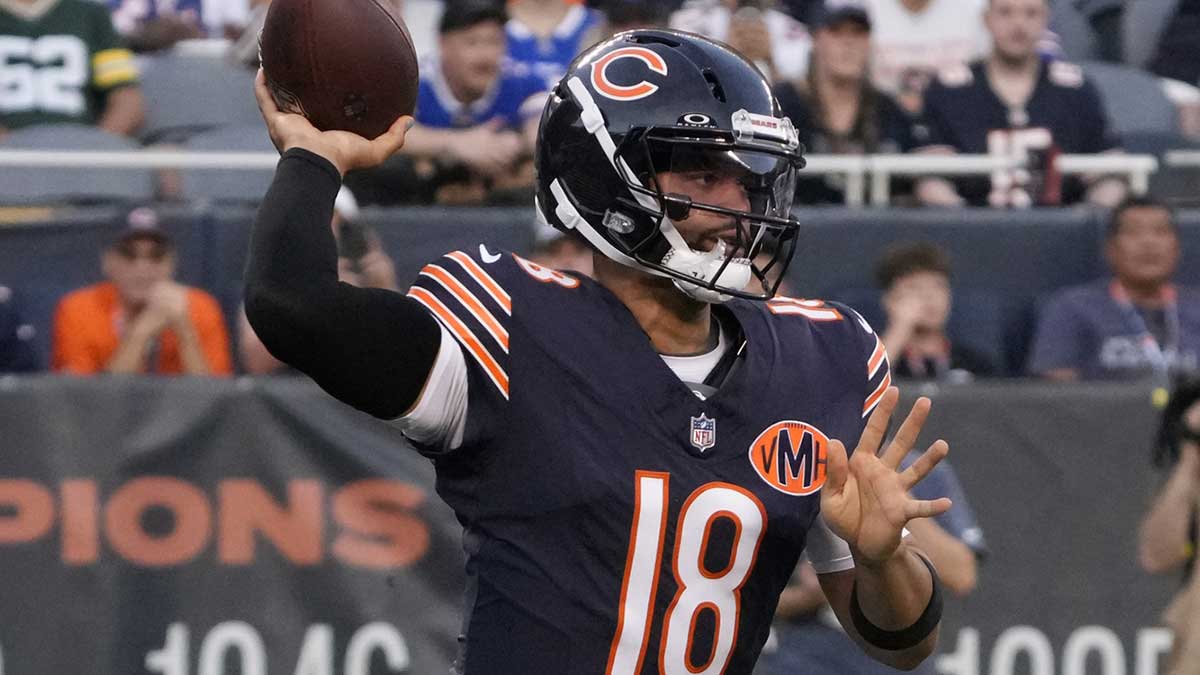 Bears quarterback Caleb Williams (18) looks to pass the ball against the Buffalo Bills during the first quarter at Soldier Field
