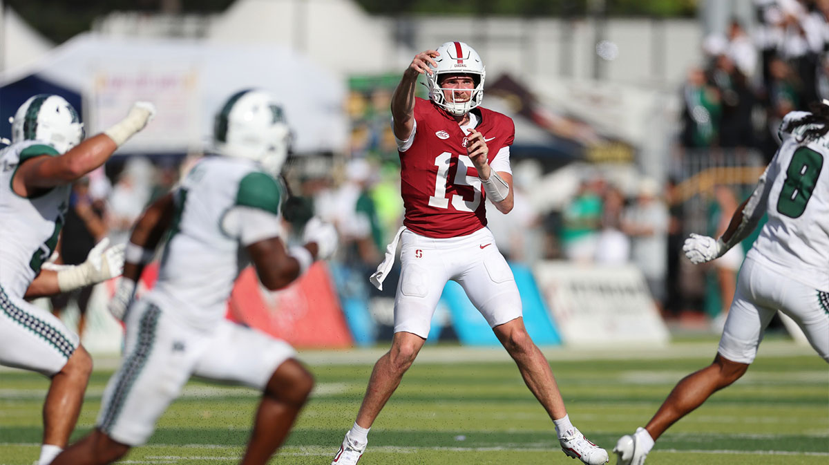 Stanford Cardinal quarterback Ben Gulbranson (15) makes a pass against Hawaii Rainbow Warriors during the second half at Clarence T.C. Ching Athletics Complex.