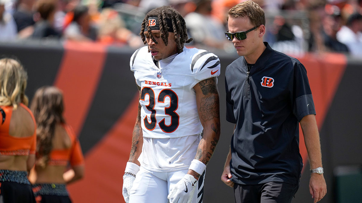 Cincinnati Bengals safety Daijahn Anthony (33) walks for the locker room in the second quarter of the NFL Preseason Week 3 game between the Cincinnati Bengals and the Indianapolis Colts.