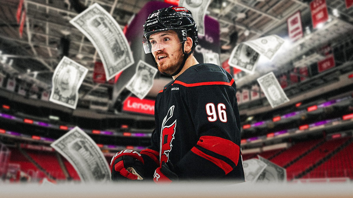 Former Carolina Hurricanes forward Jack Roslovic remains without a contract in NHL Free Agency.