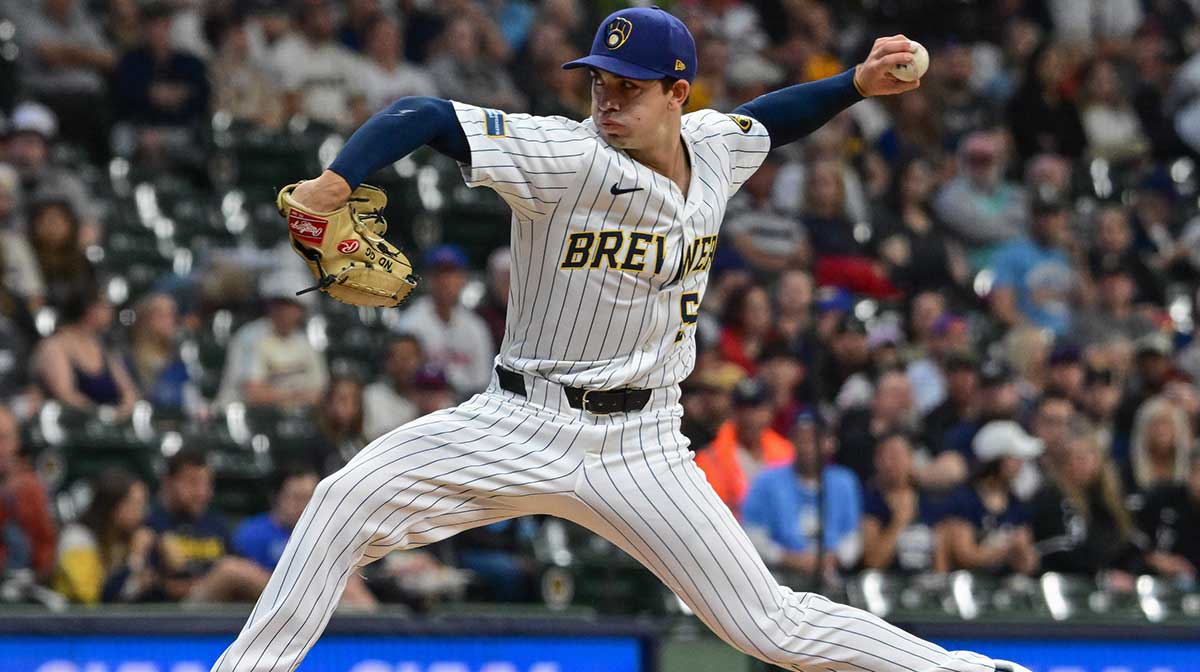 Milwaukee Brewers starting pitcher Robert Gasser (54) throws against the Chicago White Sox in the first inning at American Family Field.