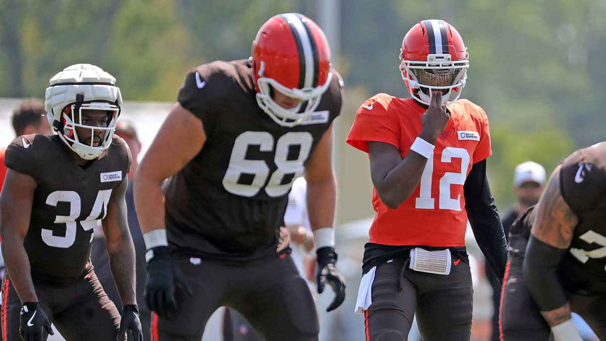 Cleveland Browns quarterback Shedeur Sanders (12) during NFL training camp at CrossCountry Mortgage Campus, Friday, Aug. 1, 2025, in Berea, Ohio.