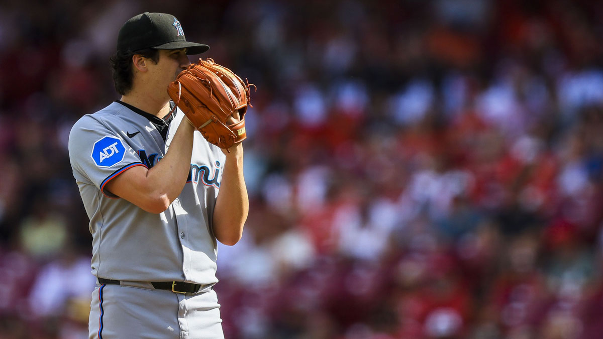 Miami Marlins starting pitcher Cal Quantrill (47) prepares to pitch in the first inning against the Cincinnati Reds at Great American Ball Park.