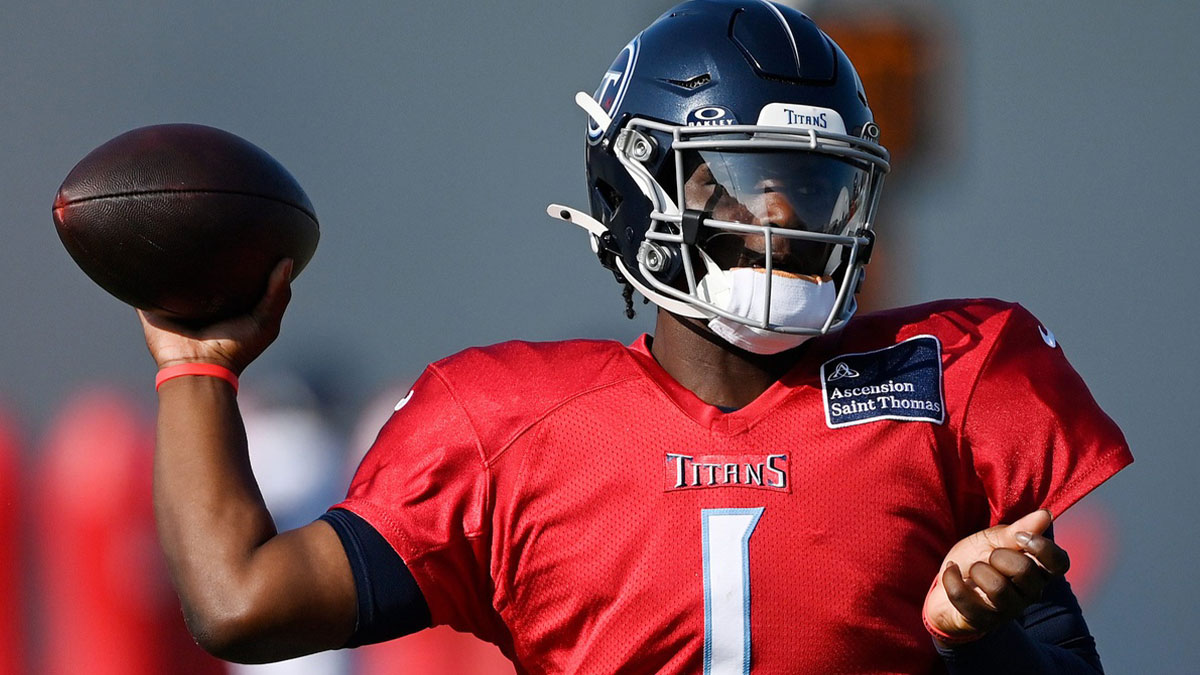 Tennessee Titans quarterback Cam Ward (1) throws the ball during an NFL football training camp practice at Ascension Saint Thomas Sports Park in Nashville, Tenn.