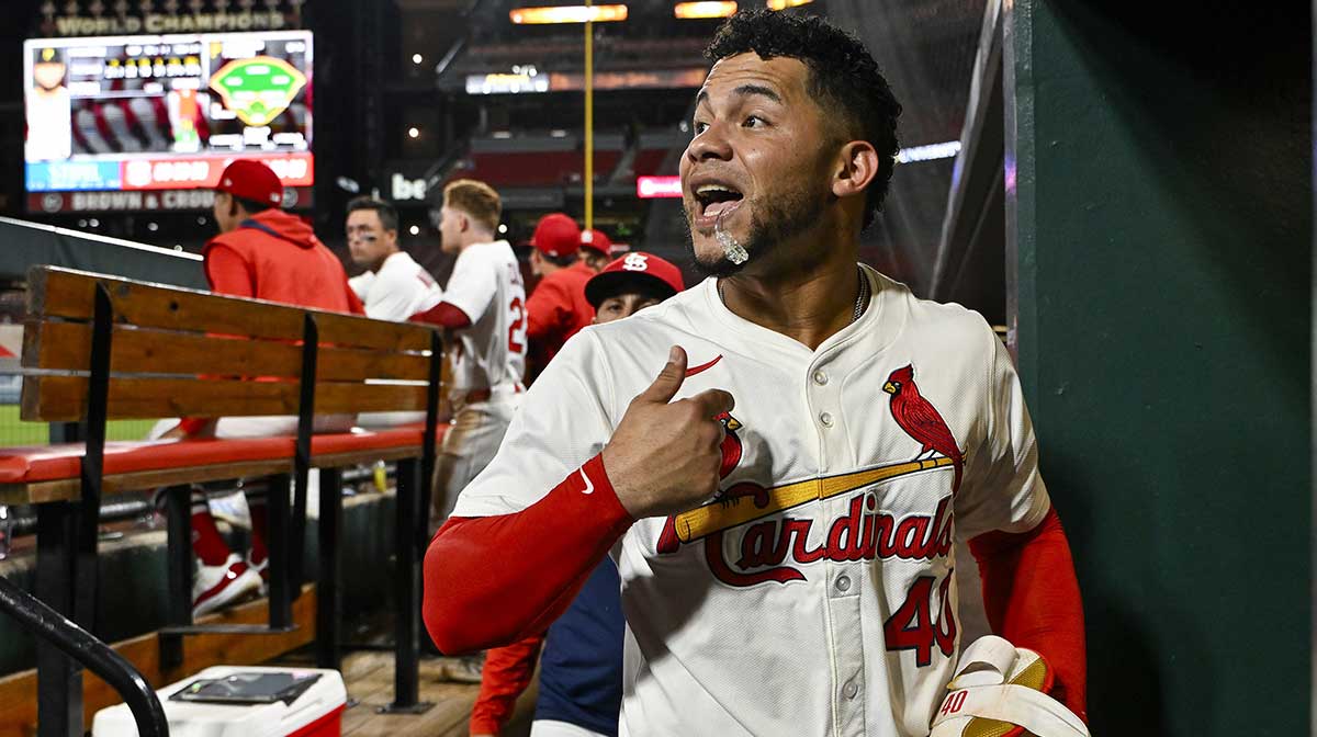 St. Louis Cardinals designated hitter Willson Contreras (40) yells from the dugout after he was ejected by umpire Derek Thomas (not pictured) during the seventh inning against the Pittsburgh Pirates at Busch Stadium.