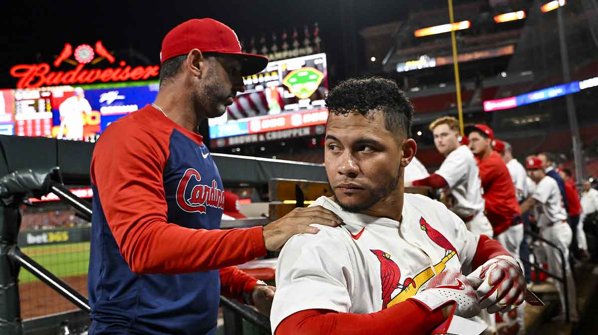 St. Louis Cardinals designated hitter Willson Contreras (40) walks off the field after he was ejected by umpire Derek Thomas (not pictured) during the seventh inning against the Pittsburgh Pirates at Busch Stadium.