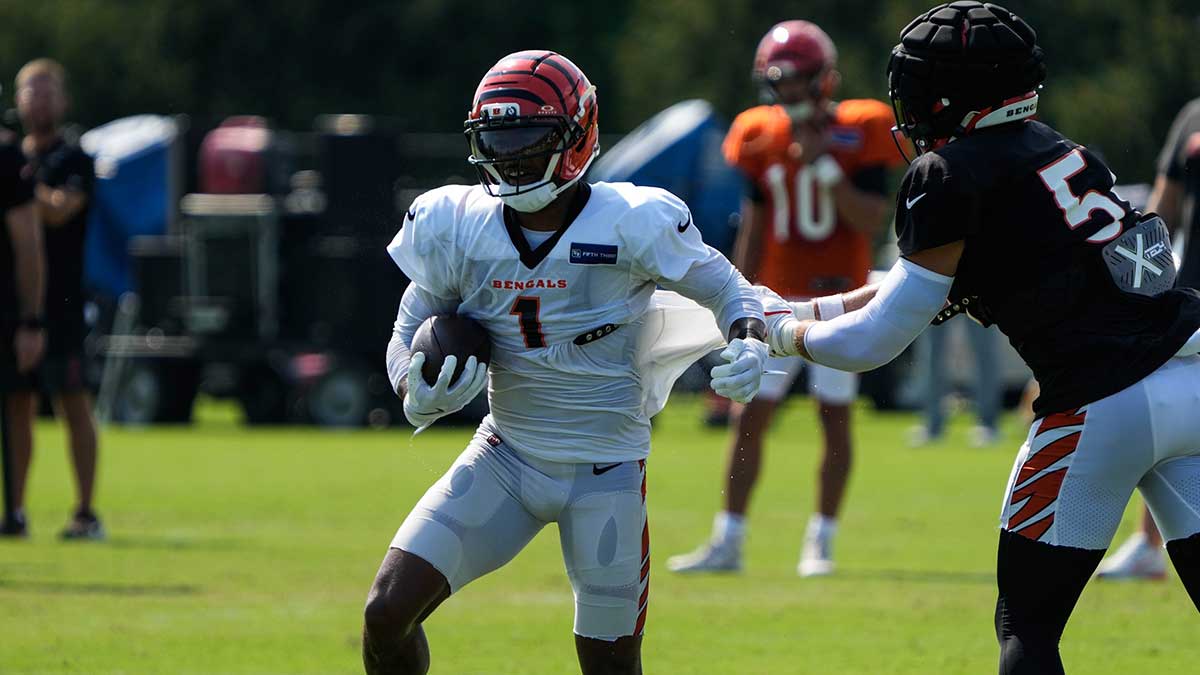 Bengals Ja'Marr Chase (1) runs drills during their Training Camp on Friday August 15, 2025.