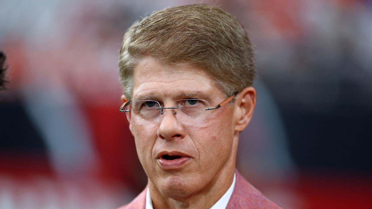 Kansas City Chiefs owner Clark Hunt against the Arizona Cardinals during a preseason NFL game at State Farm Stadium.