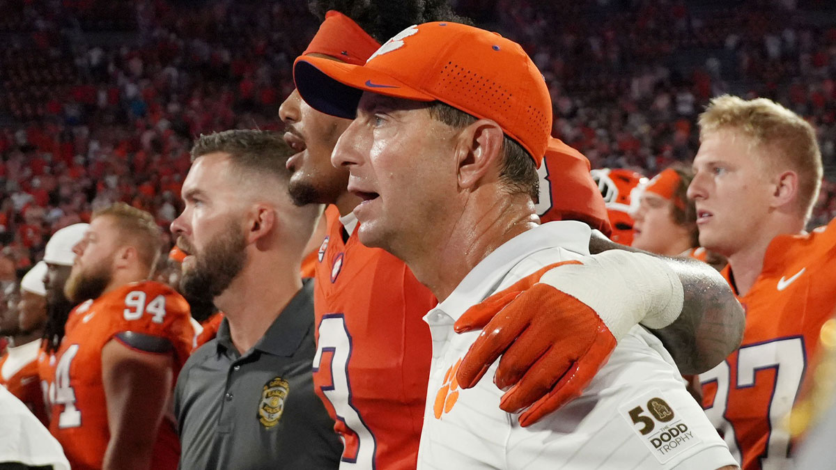 Clemson fans up in arms after shocking loss to LSU