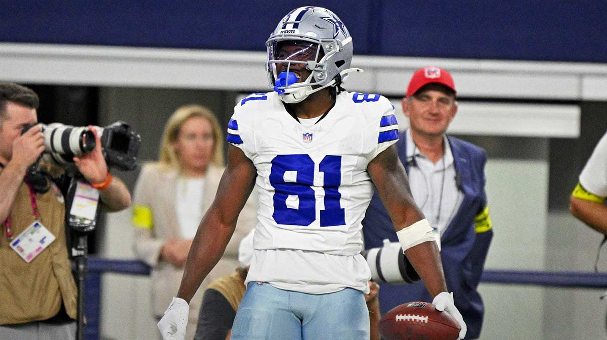 Dallas Cowboys wide receiver Jonathan Mingo (81) celebrates after he catches a pass for a first down against the Baltimore Ravens during the second half at AT&T Stadium.