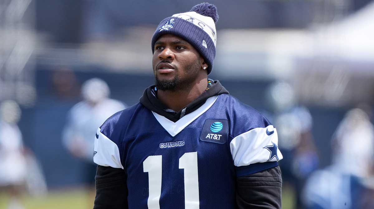 Dallas Cowboys defensive end Micah Parsons (11) at training camp at the River Ridge Fields.