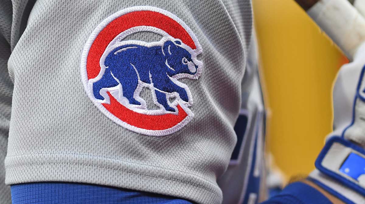 Cubs signing ex-Guardians All-Star