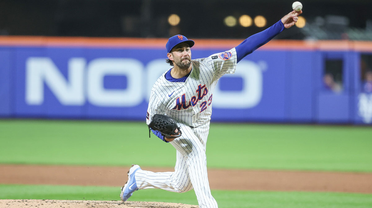New York Mets starting pitcher David Peterson (23) pitches in the third inning against the Atlanta Braves at Citi Field.