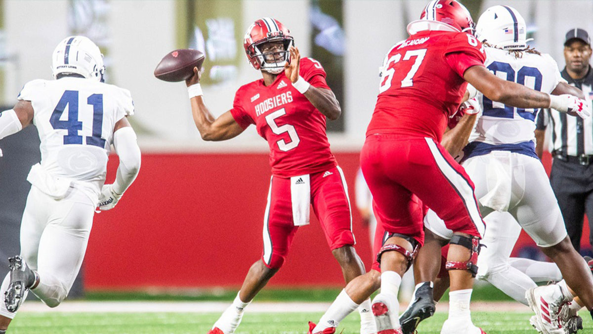 Indiana's Dexter Williams II (5) throws during the second half of the Indiana versus Penn State football game at Memorial Stadium on Satruday, Nov. 5, 2022. Iu Psu Fb Williams 2