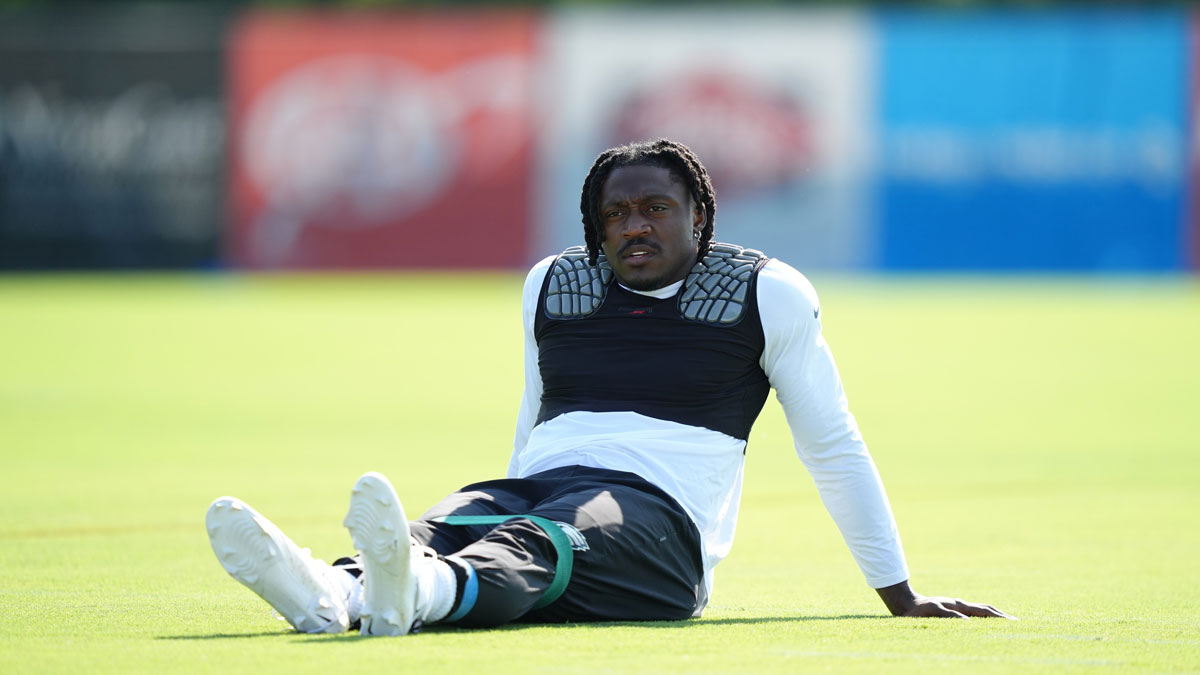 Philadelphia Eagles wide receiver A.J. Brown (11) warms up during training camp at NovaCare Complex.