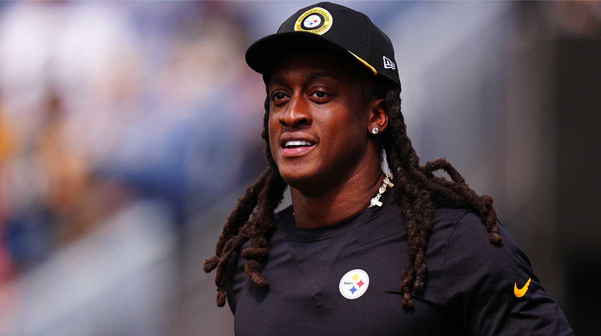 Pittsburgh Steelers safety Terrell Edmunds (38) before the first quarter against the Denver Broncos at Empower Field at Mile High.