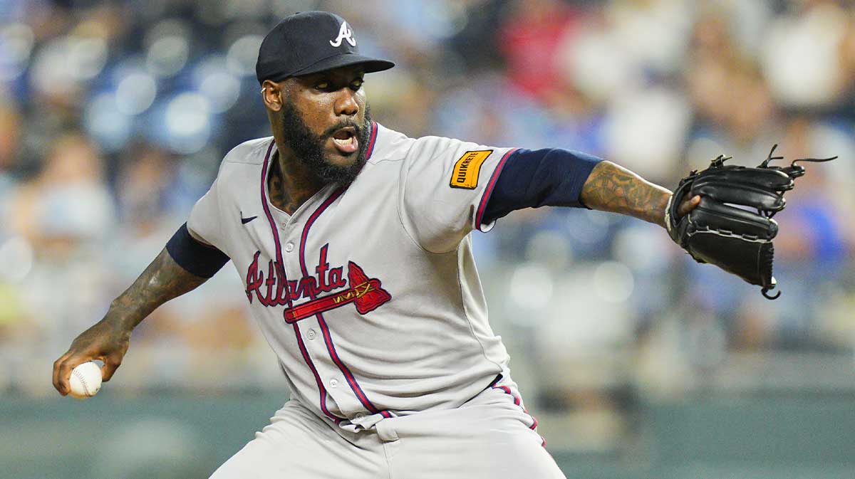 Atlanta Braves relief pitcher Enyel De Los Santos (61) pitches during the seventh inning against the Kansas City Royals at Kauffman Stadium.