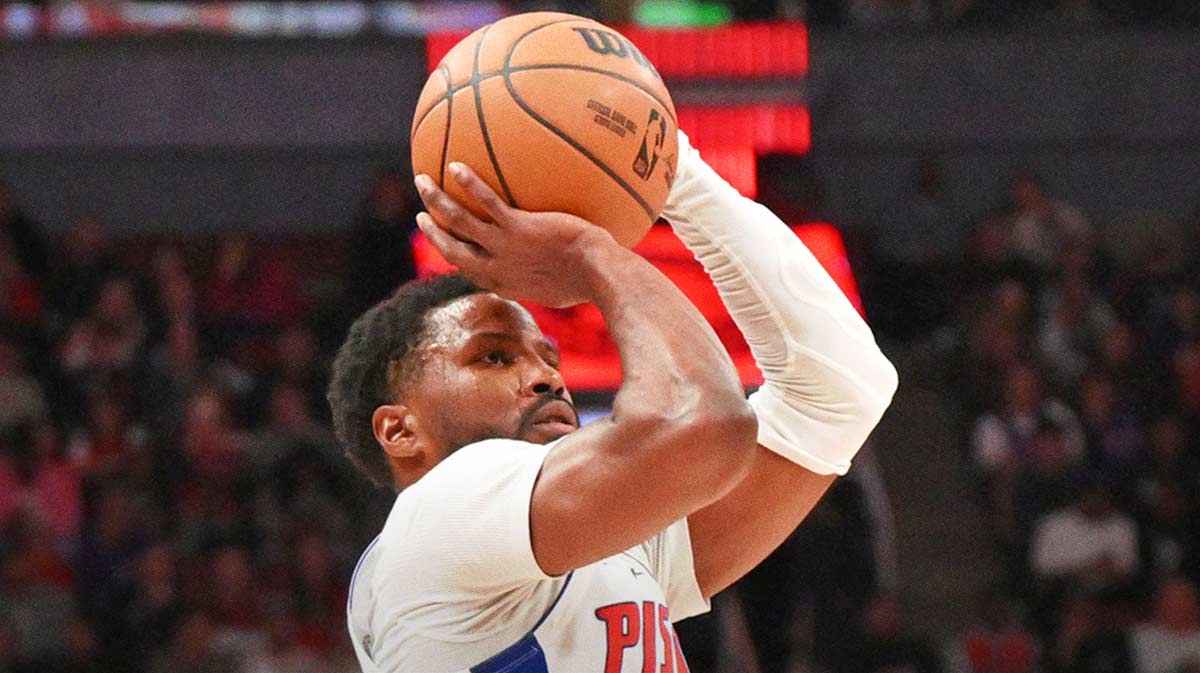 Detroit Pistons guard Malik Beasley (5) shoots the ball against the Toronto Raptors in the first half at Scotiabank Arena.