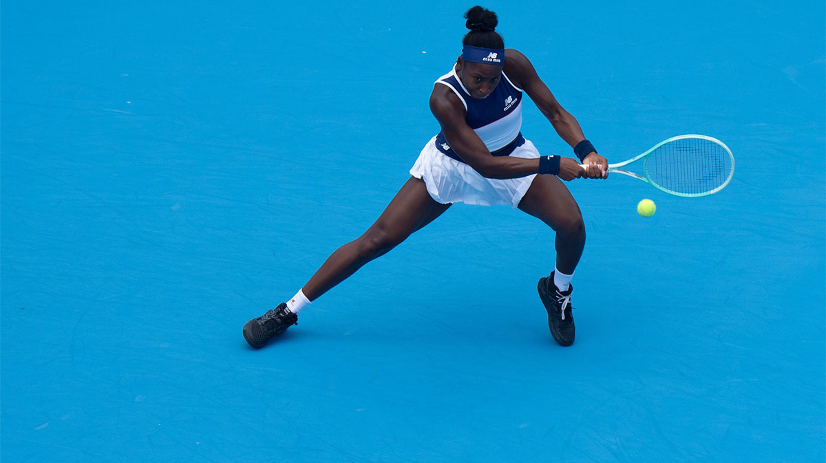 Coco Gauff, of the United States, returns to Xinyu Wang, of China, during the Cincinnati Open at the Lindner Family Tennis Center in Mason, Ohio, on Aug. 10, 2025.