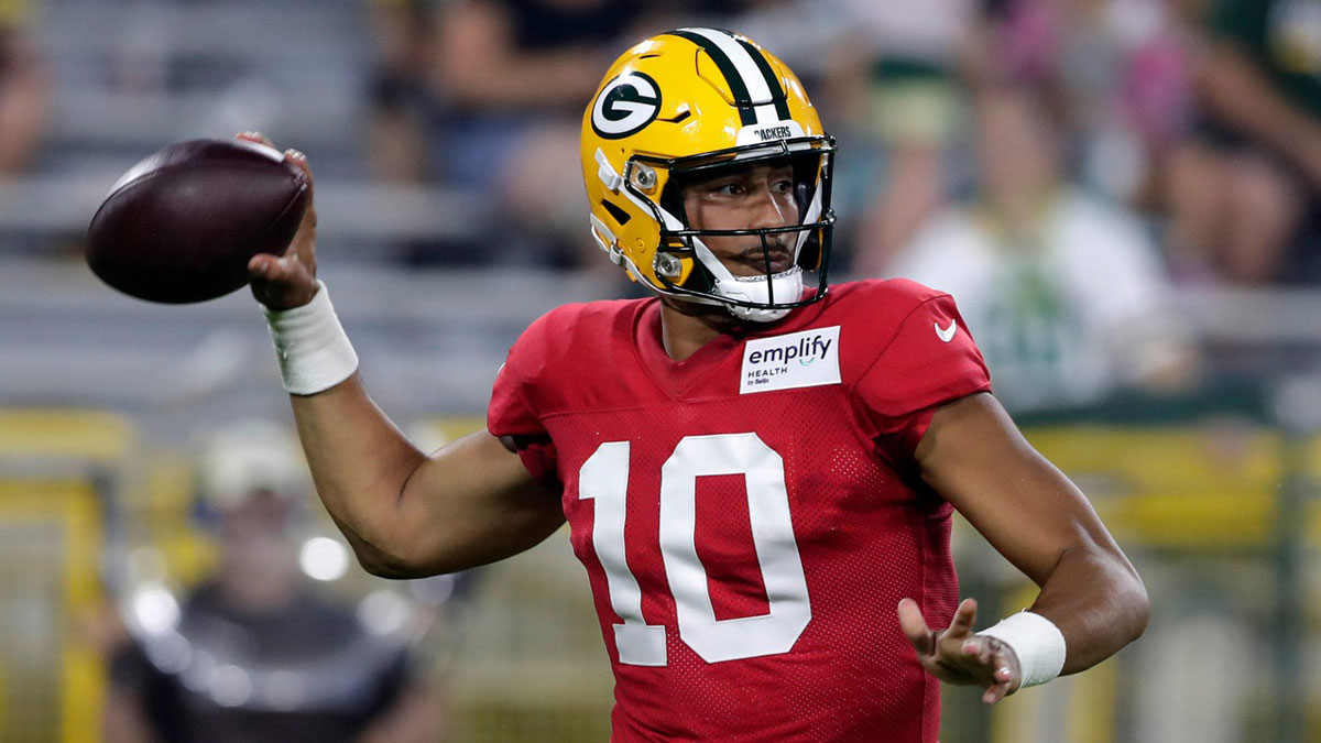 Green Bay Packers quarterback Jordan Love (10) passes the ball during Green Bay Packers Family Night on Aug. 2, 2025 at Lambeau Field in Green Bay, Wis.