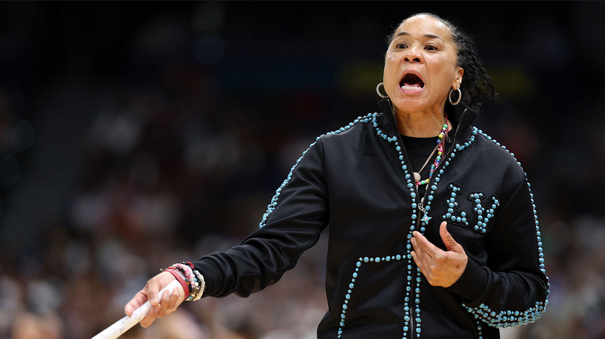 Dawn Staley drops truth bomb on interviewing for Knicks head coaching job